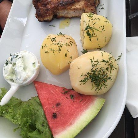 Tawerna Pod Zardzewiala Kotwica
